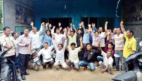 អតីត​សកម្មជន​គណបក្ស​សង្គ្រោះ​ជាតិ​ ២ ​រូប​ត្រូវ​បាន​តុលាការ​ខេត្ត​ប៉ៃលិន​កោះហៅ​មក​សាកសួរ​ពី​ម្សិលមិញ​តាម​បណ្តឹង​ដែល​ប្តឹង​បក​វិញ ដោយ​មនុស្ស​មួយ​ក្រុម​ដែល​គេ​ចោទ​ថា​ជា​ជនជាតិ​វៀតណាម​មាន​សិទ្ធិ​បោះឆ្នោត